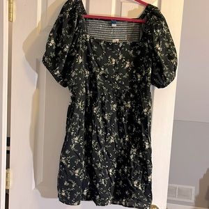 Old Navy Floral Navy Dress